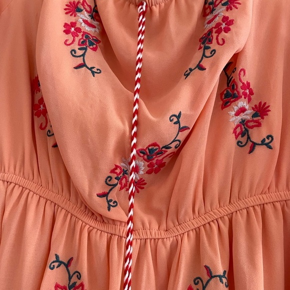 NWT - Pink Lily Women’s Small Peach Off The Shoulder Dress - Picture 2 of 10